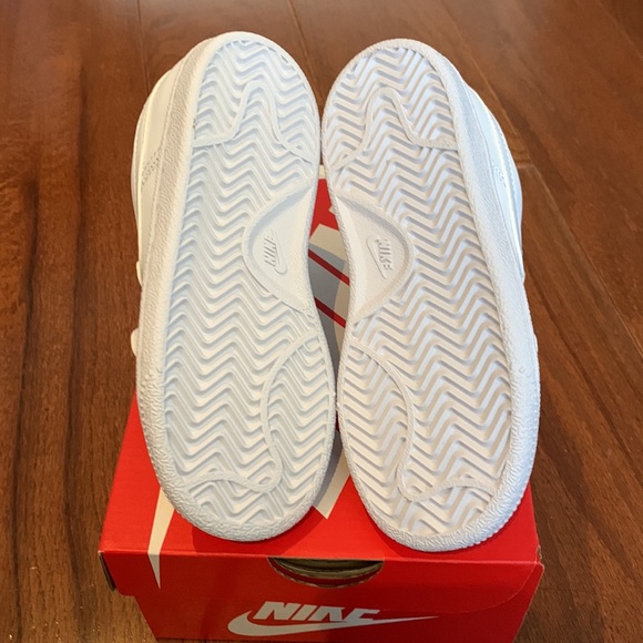 NEW Nike Court Royale sneakers - Picture 3 of 6
